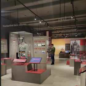 Militärhistorisches Museum Krieg im Museum Kriegserinnerung Lettland